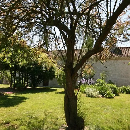 Villa Saint-maurin Sleeps 4 Pool Saint-Maurin